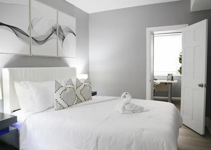 2br W/ Workspace - Coffee Bar - Near Transit Apartment Chicago